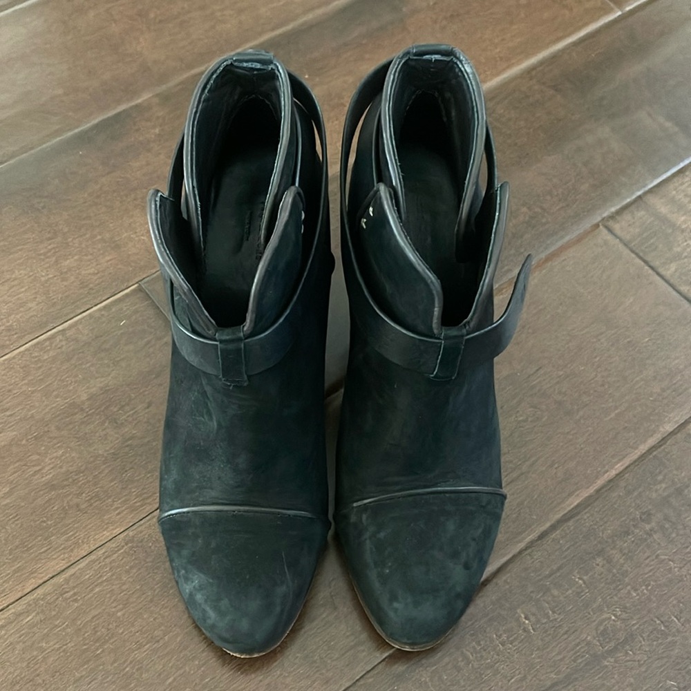 Rag and bone chocolate brown suede booties size 38.5